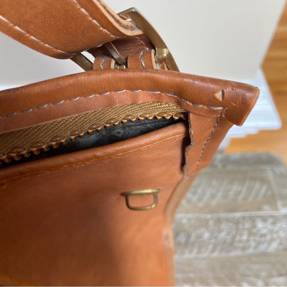 Hartmann Leather-Look Lined
Weekender Tote Brief Case Adjustable Straps CLASSIC! - Picture 13 of 13